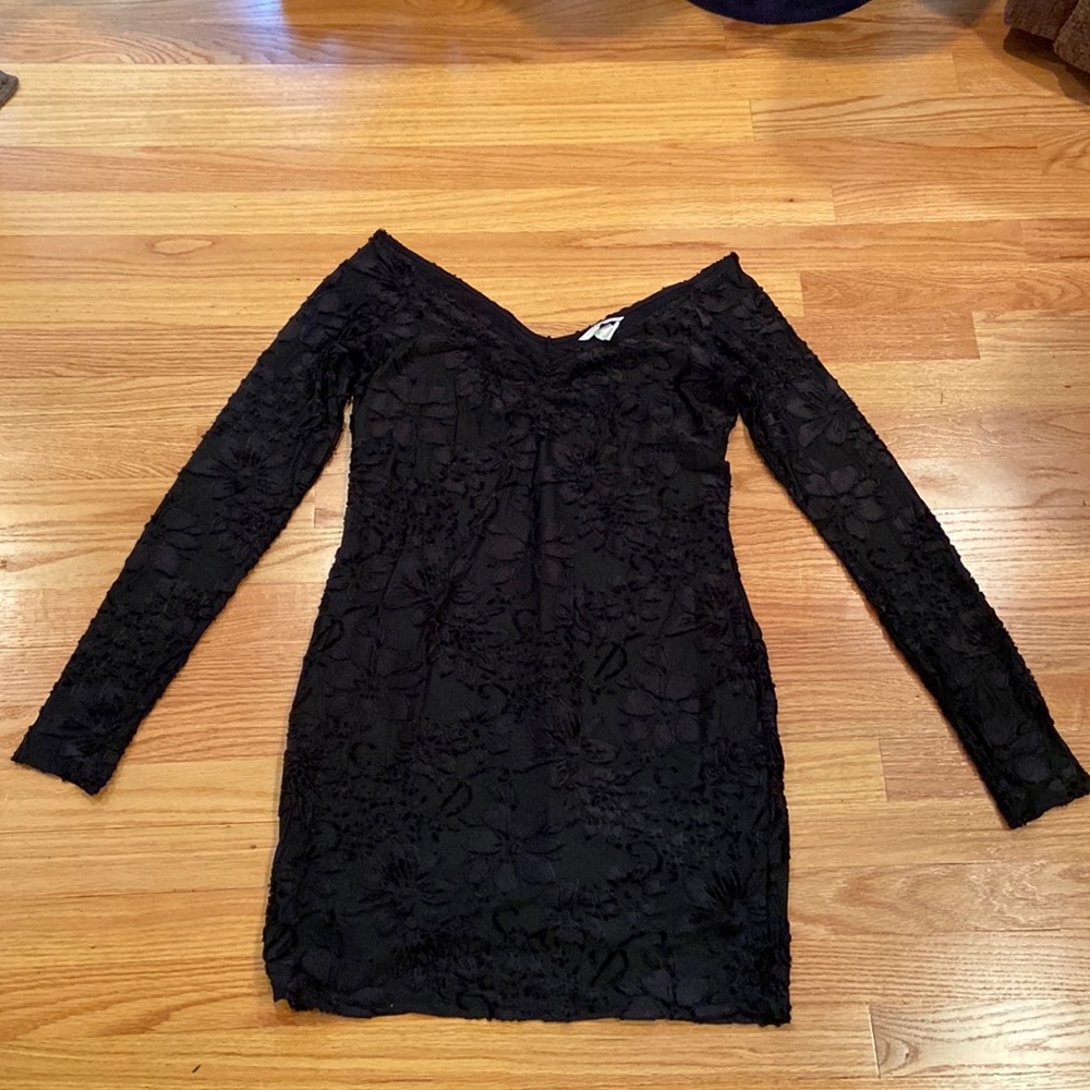 H&M Black body con floral dress